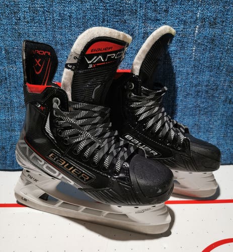 Bauer Vapor 3X Intermediate Hockey Skates