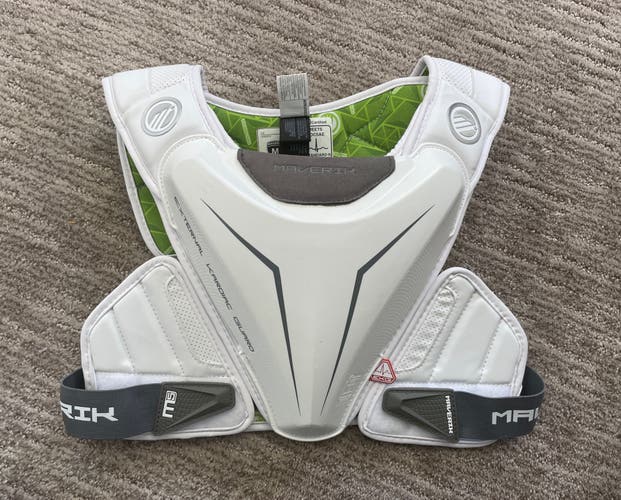 Used Medium Maverik M5 Shoulder Pads