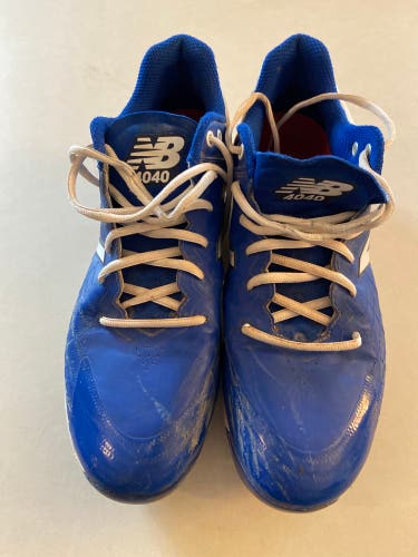 New Balance Men’s Molded Cleats Size 11
