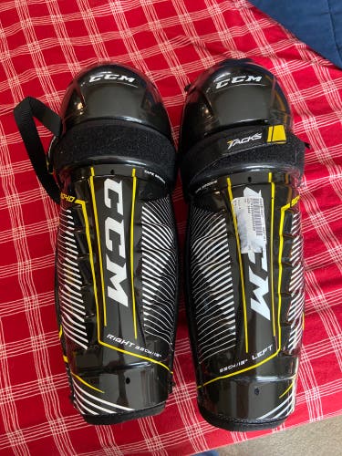 CCM Tacks 9040 shin pads 13 inch