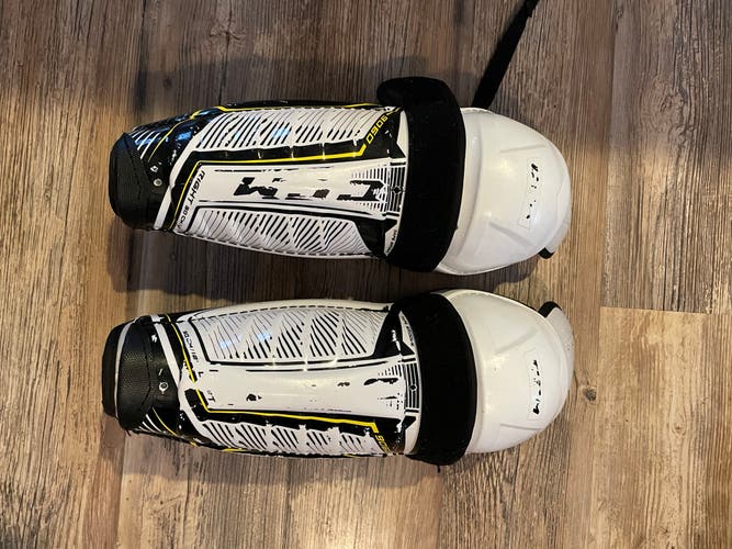 CCM Tacks 9060 Shin Pads