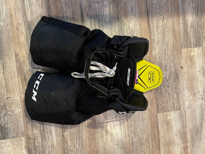 Junior Small CCM Tacks 9060 Hockey Pants