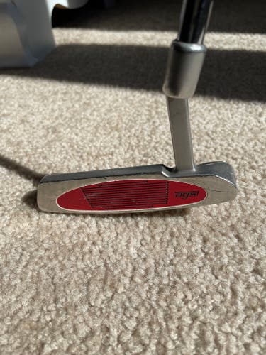 Used TaylorMade Right Handed Rossa Putter 34"