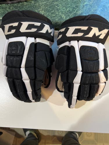CCM U+ 12  Senior Size 15” Pro Stock