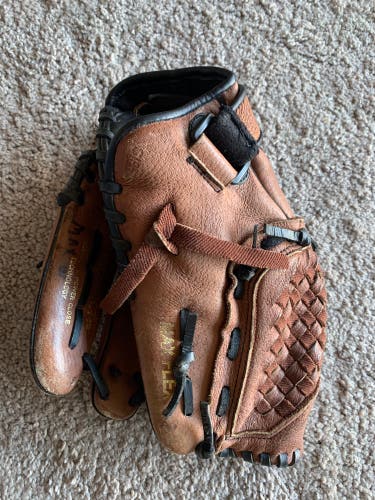 Mizuno youth baseball glove