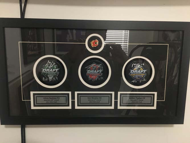 Calgary Flames Trio Stars Signed & Framed Draft Pucks