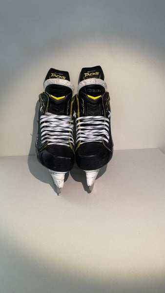 Senior Used CCM Super Tacks Hockey Skates Regular Width Size 7