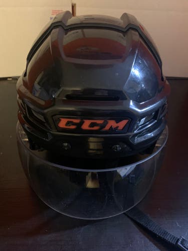 Used Medium CCM  Tacks 910 Helmet