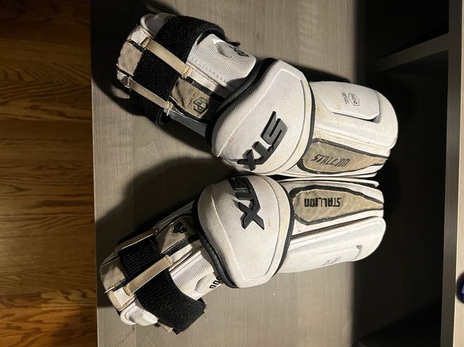 Used Medium/Large STX Stallion 500 Arm Pads