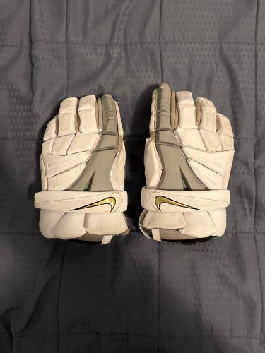 Used Nike 12" Vapor Elite Lacrosse Gloves