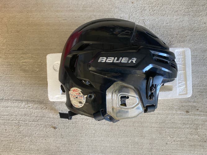 Used Medium Bauer Re-Akt Helmet