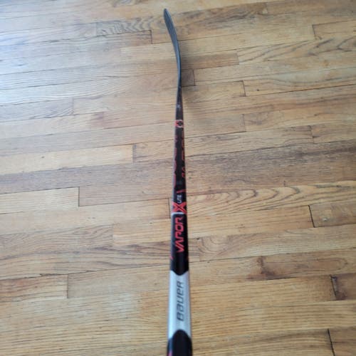 Lightly Used P88 RH Bauer Vapor 1X Lite Hockey Stick