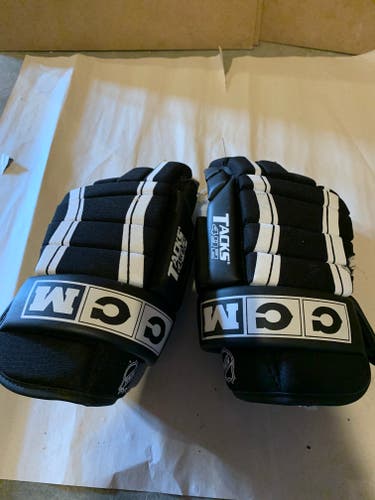 New CCM Tacks 492 Gloves 13"