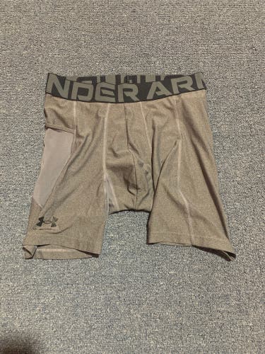 Gray Under Armour Compression Shorts L