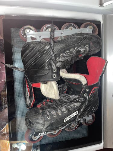 Bauer roller skates