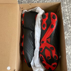 New Men's Size 9.0 (Women's 10) Molded Cleats Adidas Predator 19.4 Cleats