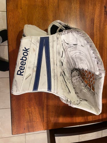Used Full Right  18K Glove 9K Blocker
