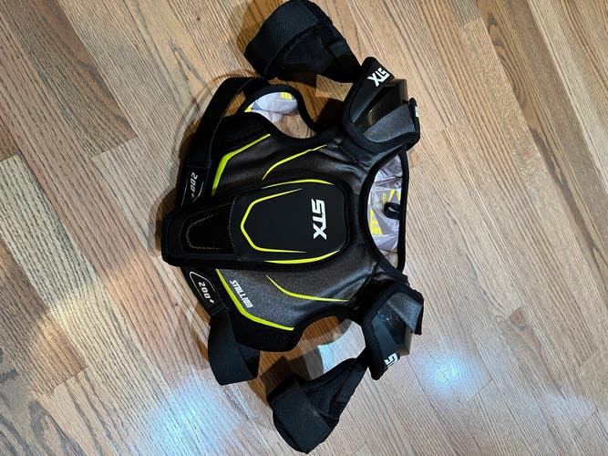 Youth Small STX Stallion 200 Shoulder Pads