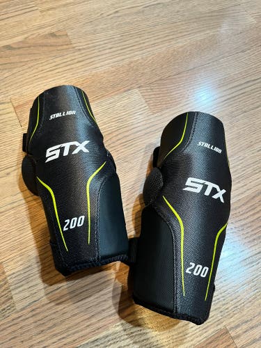 Youth Small STX Stallion 200 Arm Pads
