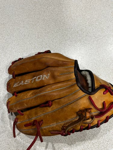 Easton B21 Model Baseball Glove