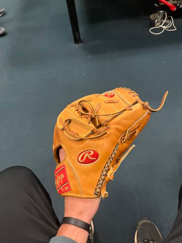 New Pitcher's 11.75" Heart of the Hide Baseball Glove