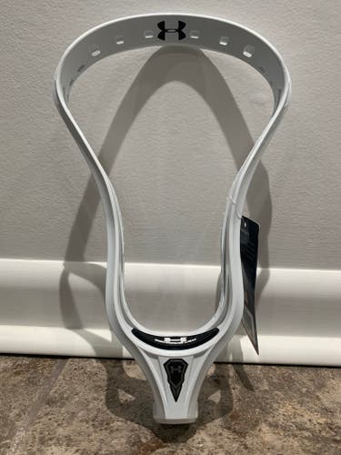 *BRAND NEW* Under Armour Command Low Head (White)