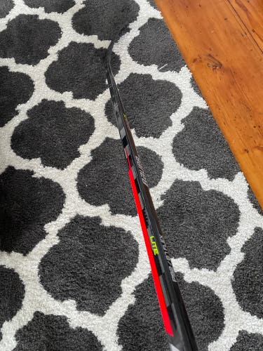 Senior Left Hand  Vapor Hyperlite Hockey Stick