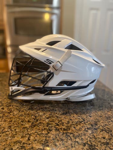 Used Player's Cascade S Helmet
