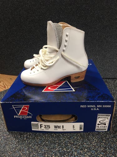 New Riedell Size 5 Figure Skates