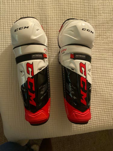 Ccm jet speed ft4 pro shin pads