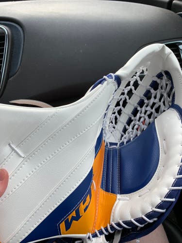 Custom senior Ccm eflex 5 glove
