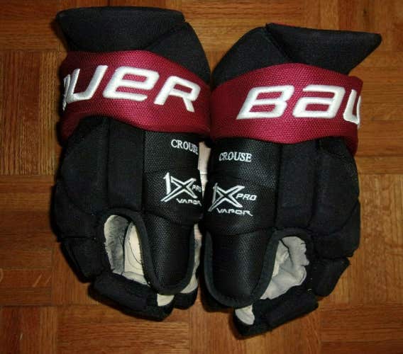 Arizona Coyotes Lawson Crouse game-worn 15-inch Bauer Vapor 1X Pro gloves (2018-19 season)