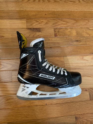 Bauer Supreme Matrix Hockey Skates