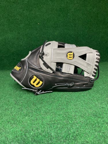 Outfield 12.75" A2000 Baseball Glove