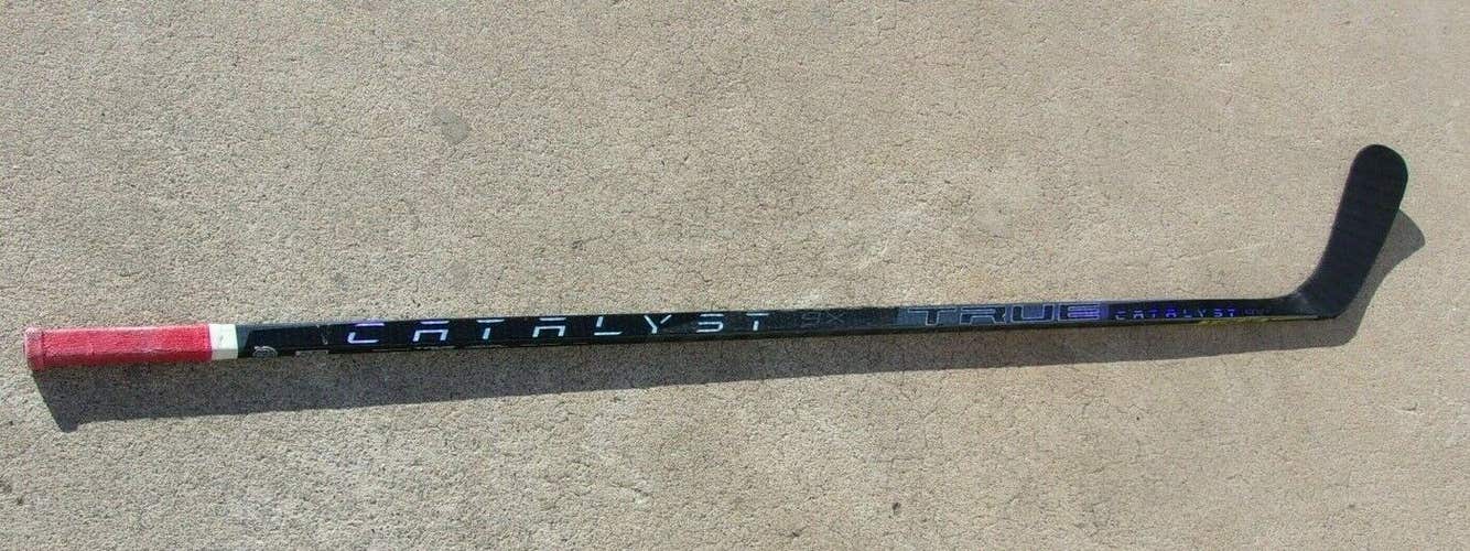 Arizona Coyotes Liam O'Brien game-used+unbroken TRUE Catalyst 9X stick (80 flex) TUNA nickname