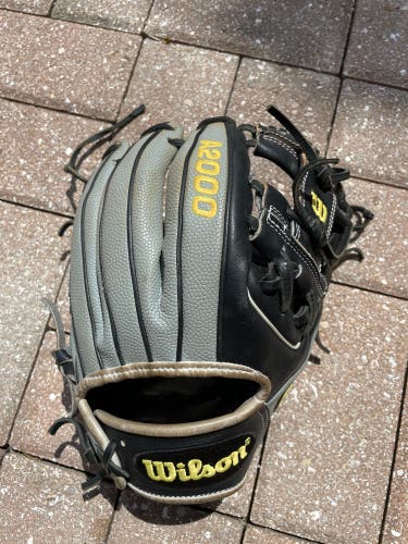 Infield 11.5" A2000 Baseball Glove