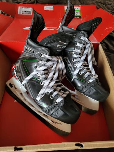 Senior New CCM RibCor 100k Pro Hockey Skates Regular Width Size 7.5