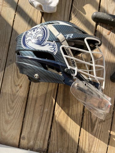 Quinnipiac Goalie Cascade R Helmet