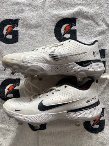 Nike Huarache Baseball White Adult Metal Low Cut