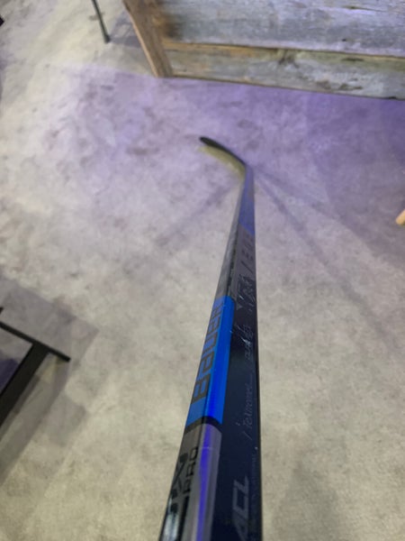 P28 Flex 70 Senior Right Handed Nexus 2N Pro Hockey Stick