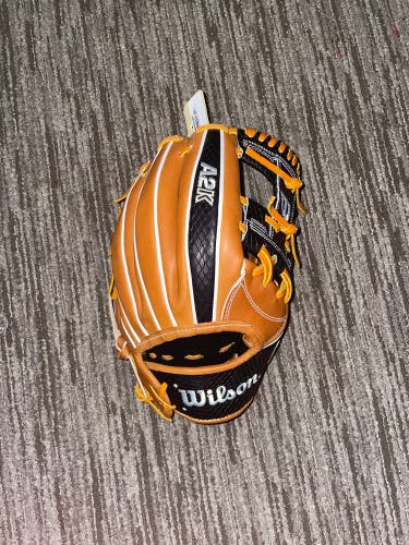 Right Hand Throw 11.75" A2K Baseball Glove
