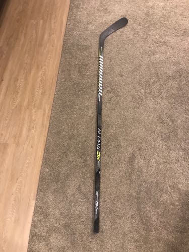 New Right Handed Mid Pattern Alpha DX Pro Team Hockey Stick