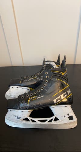 Senior CCM Size 9.5 D Super Tacks AS3 Pro Hockey Skates
