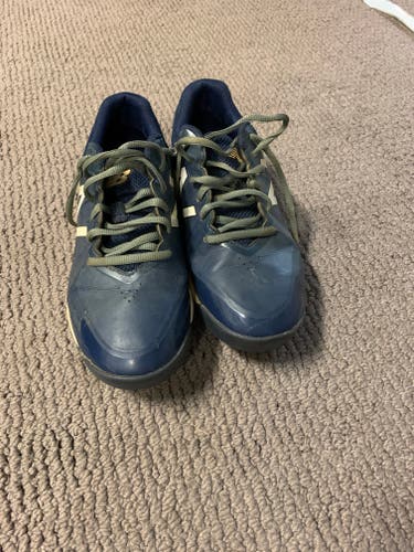 Navy Youth Kid's Used Size 5.0 (Women's 6.0) Molded Cleats New Balance