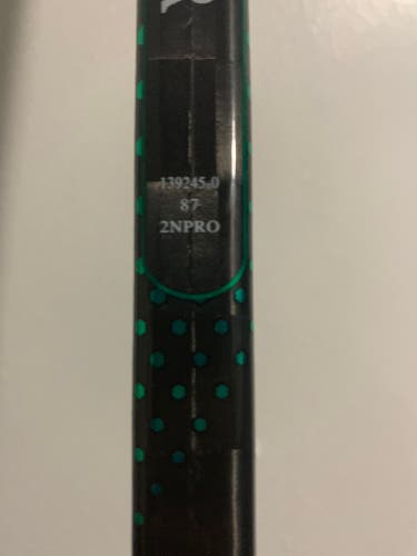 Senior Right Handed Mid Pattern Pro Stock Nexus 2N Pro Hockey Stick