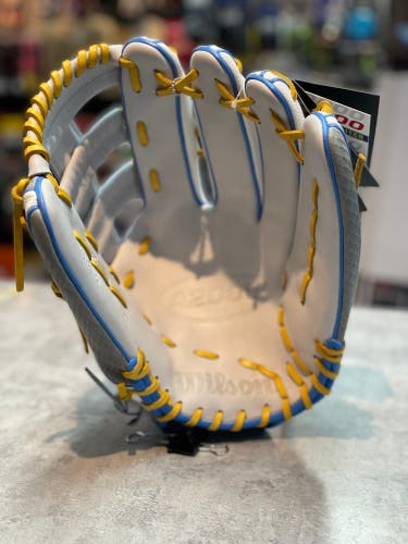 New Wilson A2000 13” Glove