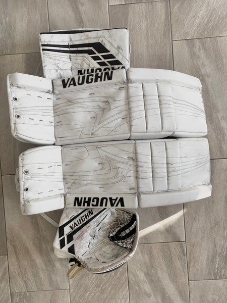 35" Vaughn Pro V Elite with Ve8 Pro Carbon Gloves