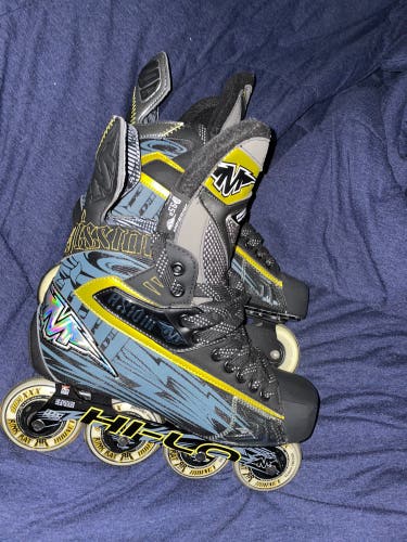 Mission Regular Width Size 9.5 Axiom T8 Inline Skates