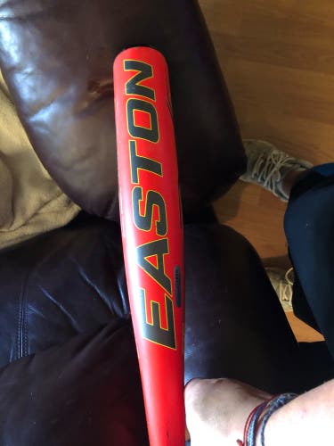 Used  Easton (-11) 19 oz 30" Ghost X Hyperlite Bat