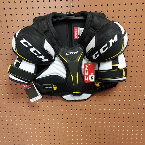 New Senior Small CCM Tacks 9060 Shoulder Pads